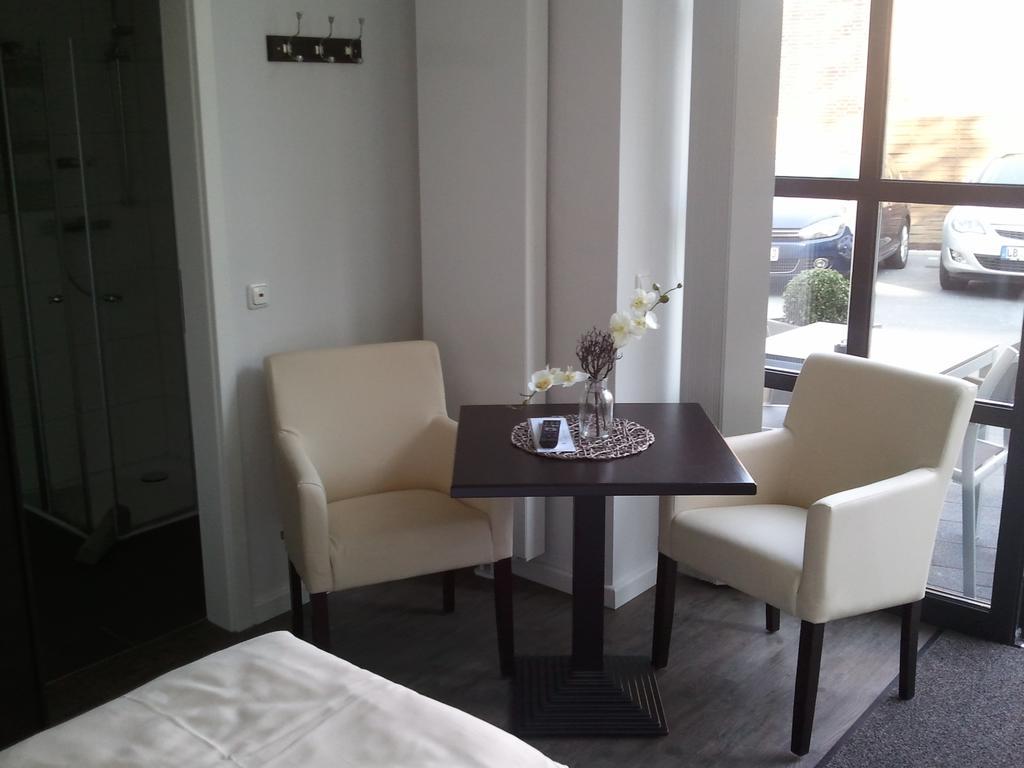 Heldts Aparthotel Eckernfoerde Room photo